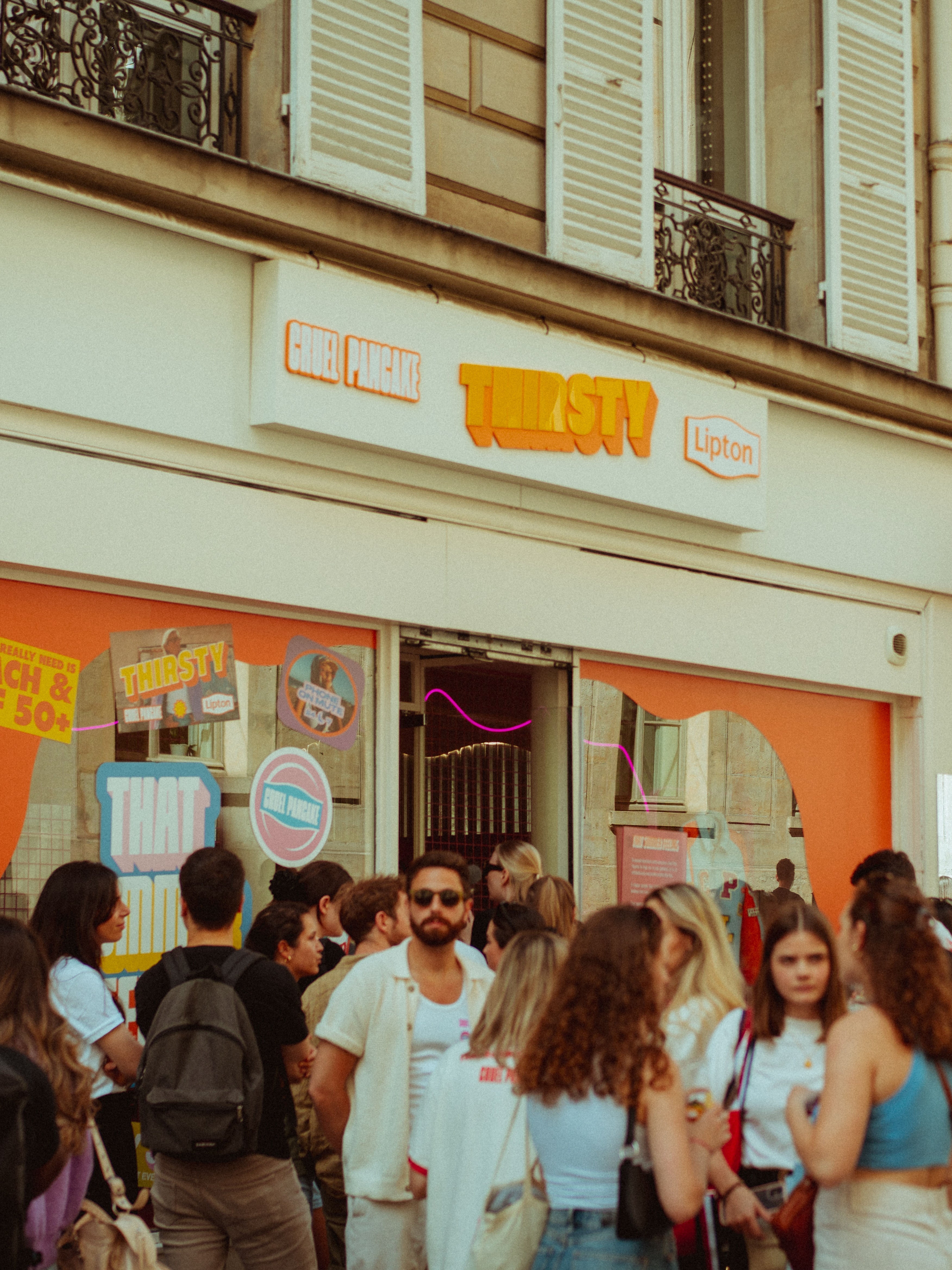 PonPon devient le pop-up Thirsty de Lipton Ice Tea x Cruel Pancake
